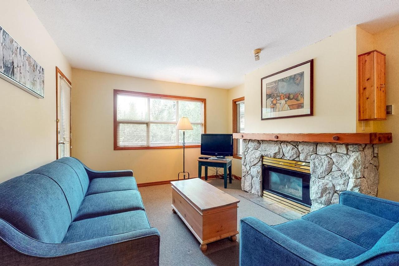 The Aspens II Villa Whistler Room photo