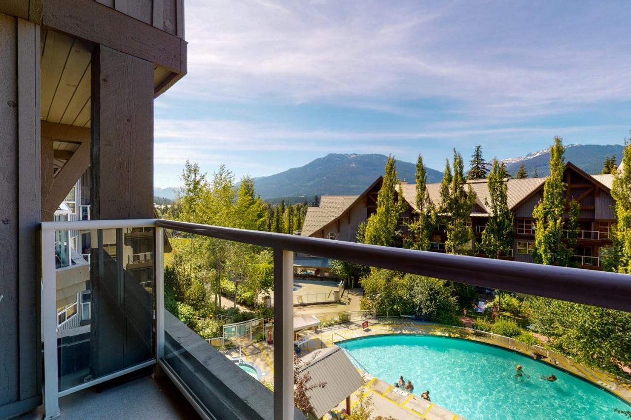 The Aspens II Villa Whistler Room photo